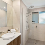 10 Bathroom2